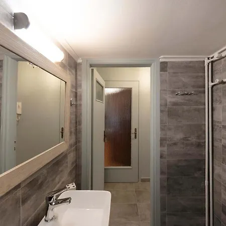 Spacious 3 Bedroom Near Acropolis Museum * Atenas